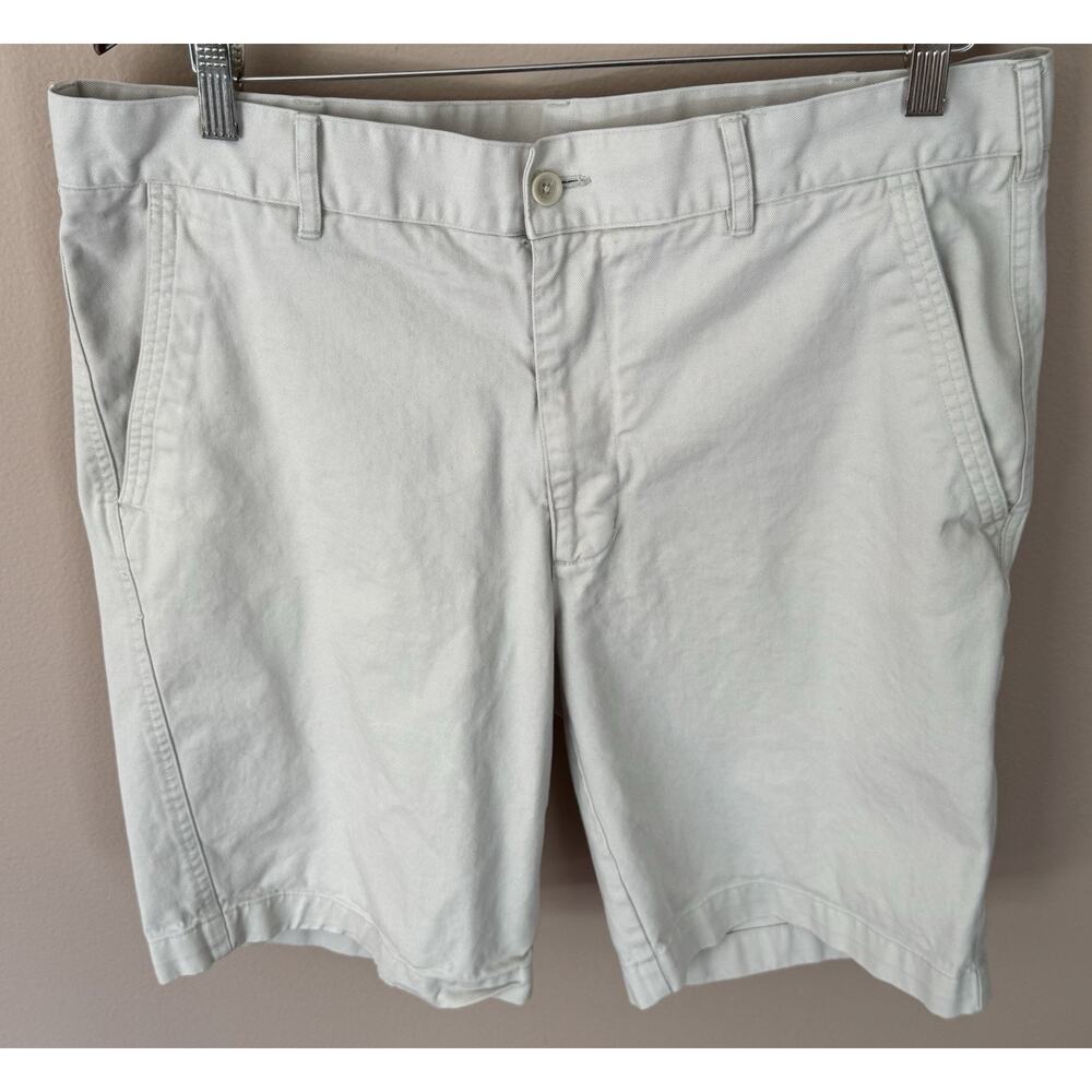 Axist mens size 36 khakis shorts beige Chino Mid rise Summer Casual Athletic